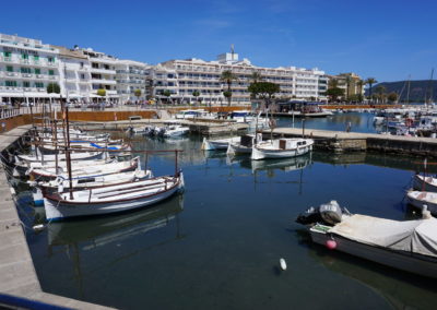 Cala Bona Port