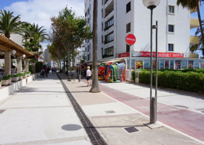 Cala Bona Shopping walking way